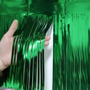 iiCheerful 4 Pack Green Total 40 Feet Foil Fringe Garland Metallic Tinsel Banner Wall Hanging Drapes Parade Float Skirting Decorations for Trailer Mardi Gras Party Birthday Wedding Baby Shower (Green)