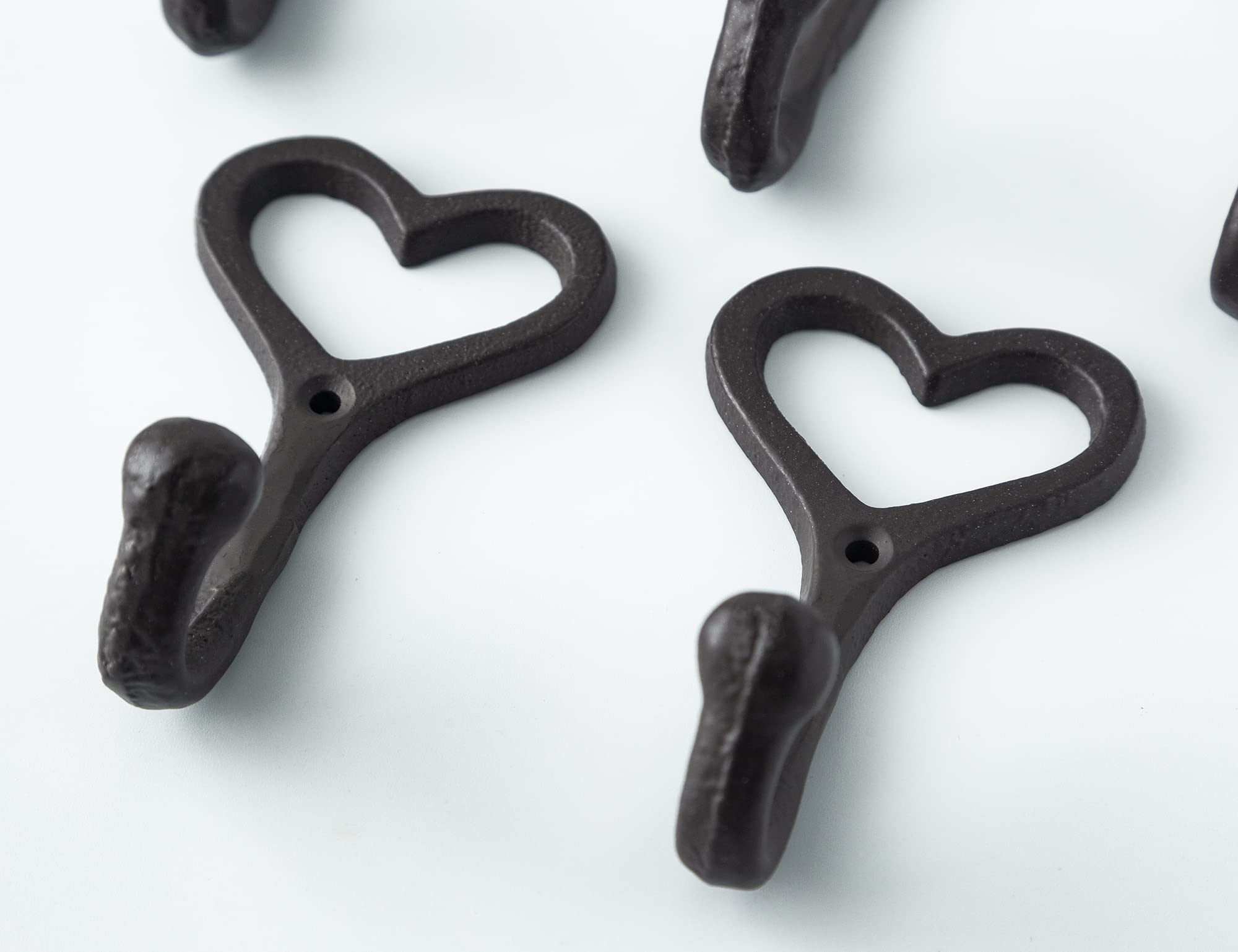 SMKOLIN 5 Pcs Love Heart Coat Hooks 3.8'' Cast Iron Wall Hooks Decorative Keys Mugs Bags Towels Hanger