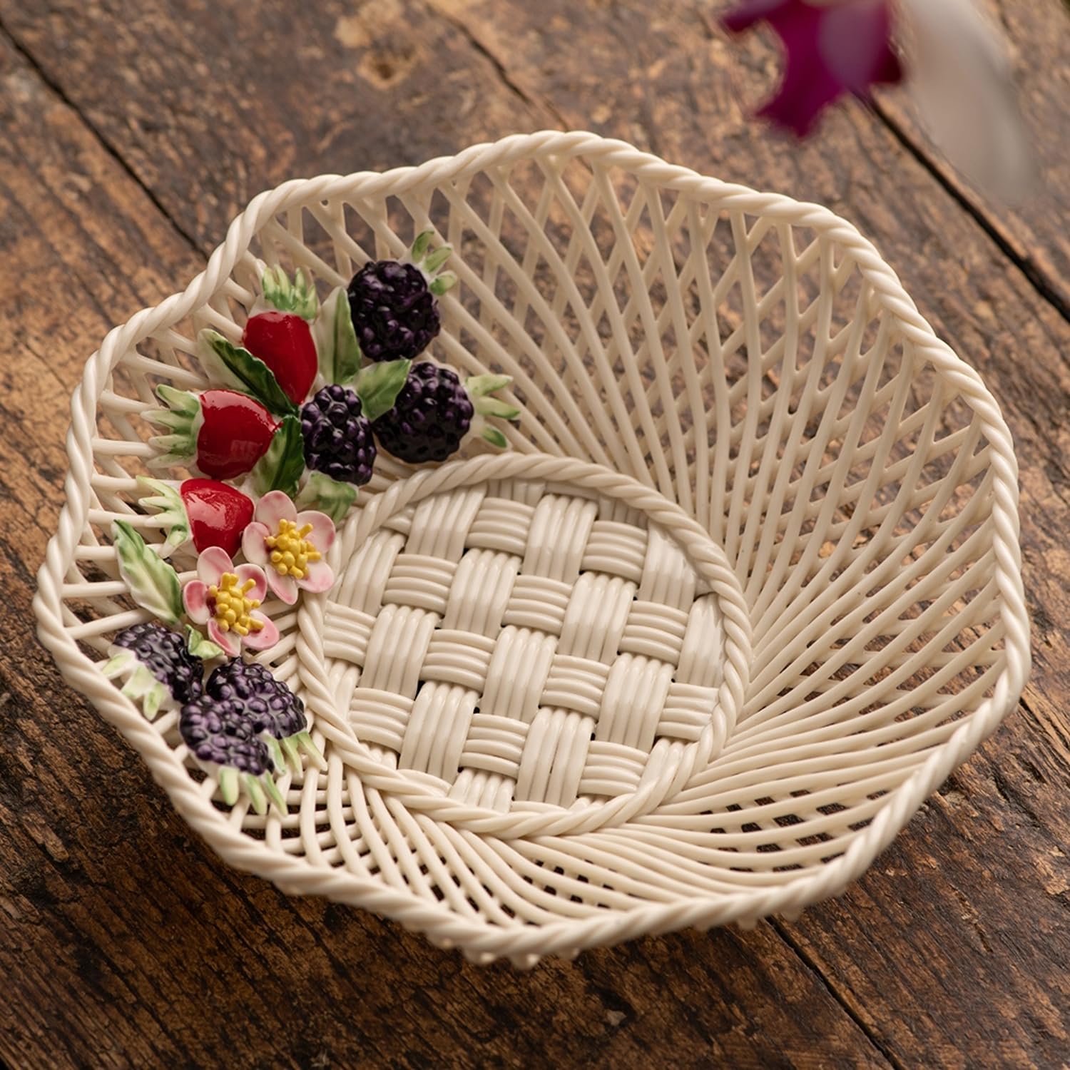 Belleek Wild Irish Hedgerow Autumn Basket - Boho Room Decor, Decorative Storage Baskets, Handcrafted with Red Rose Hips, Blackberries, and Wild Roses, 7”D x 1.5”H