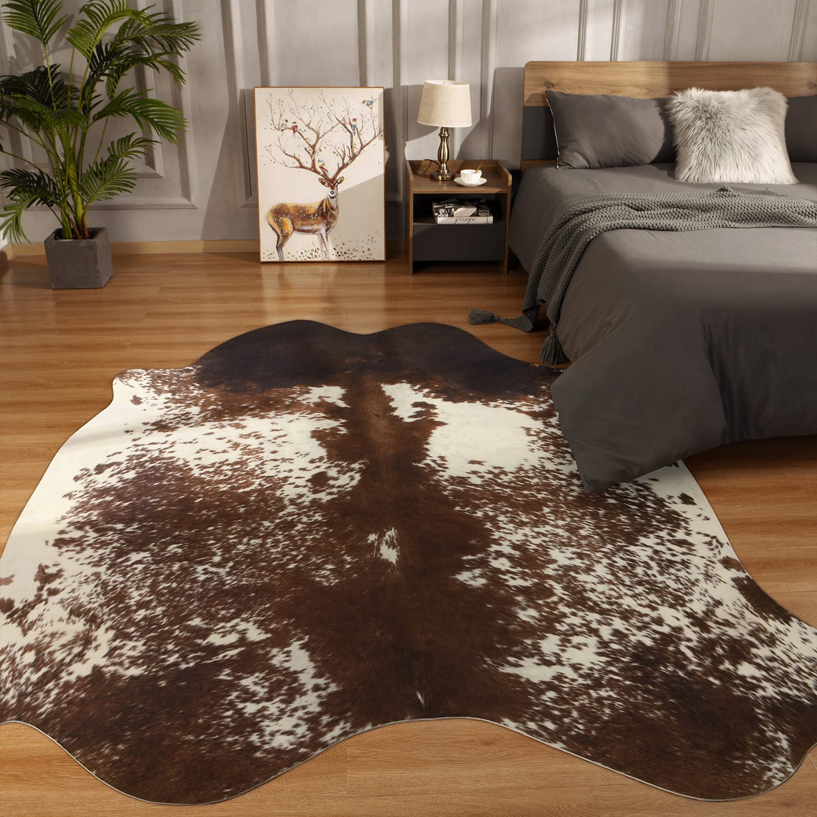 B BENRON Luxury Cowhide Rug Faux Cow Rug for Living Room 4.6x5.2ft Animal Rug Retro Cow Hide Rug Large Cow Print Rug Non Slip Area Rug Industry Style Western Rugs,Coffee