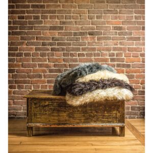 Overstock New Zealand Natural Sheepskin Rug - 2x3 Green Sheepskin