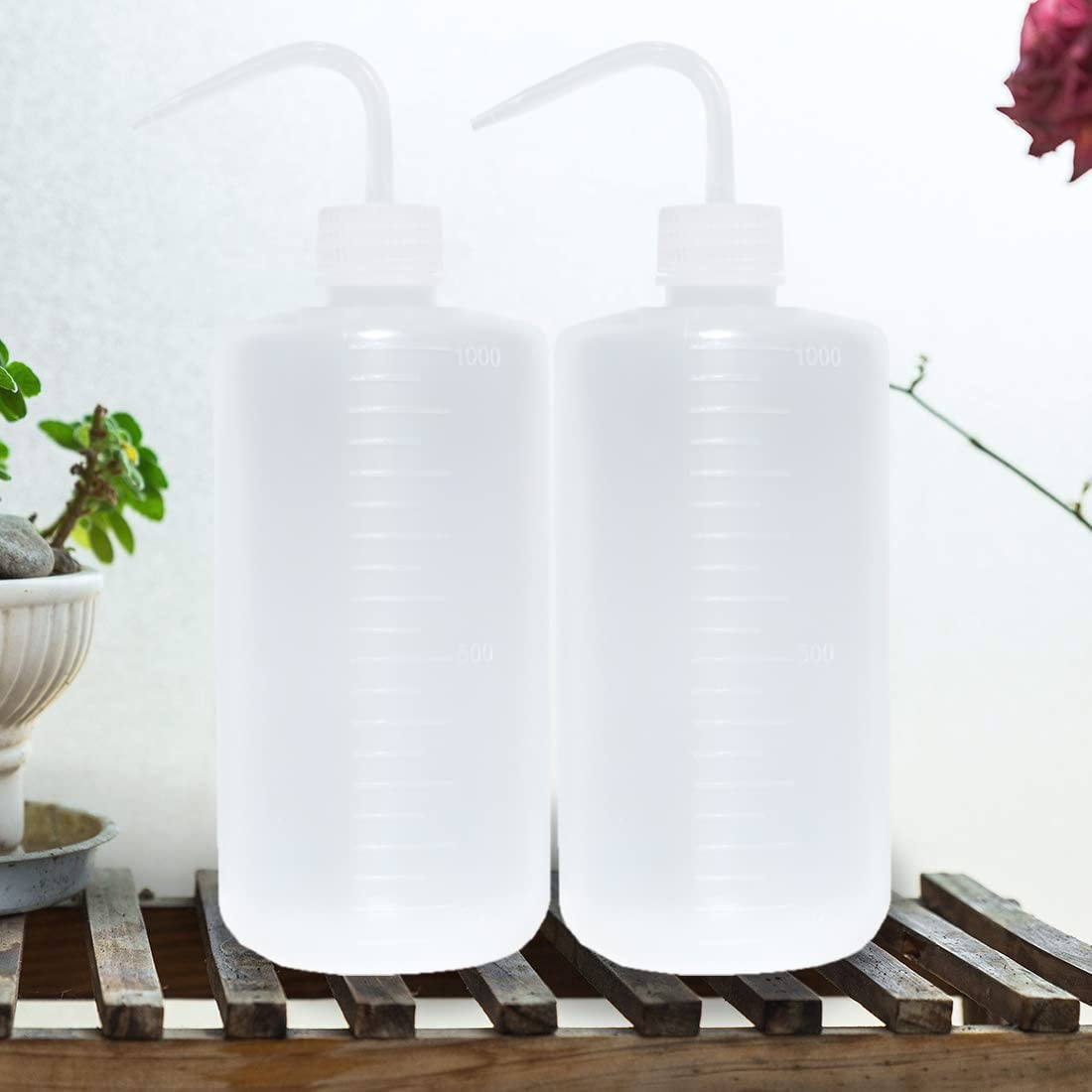 Oubest Squeeze Bottle 1000ml 32oz Wash Bottle Succulent Watering Can LDPE Plastic Squirt Bottle for Irrigation Plant, Medical Lab, Tattoo Supplies 1pc