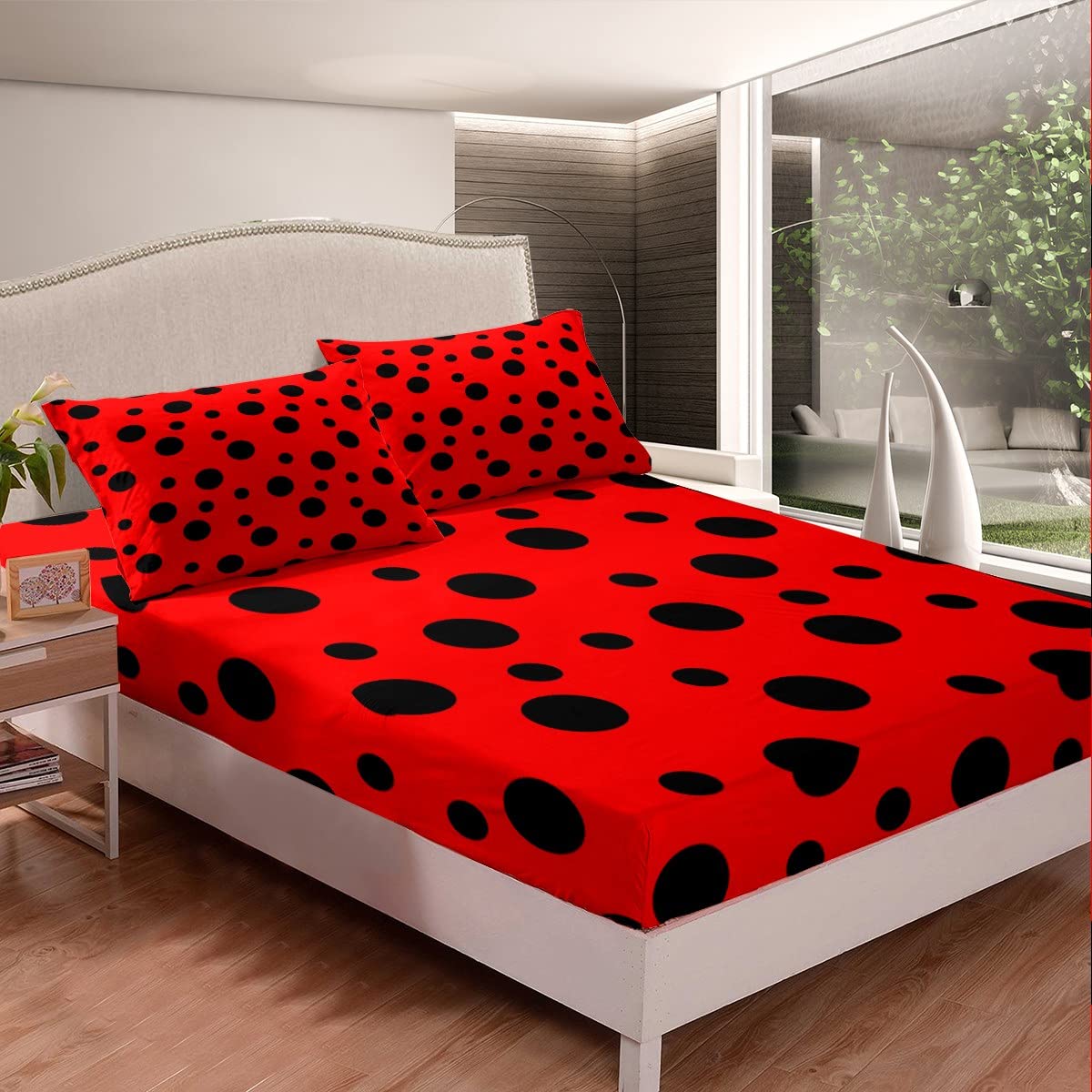 Ladybug Bedding Set Twin Size Red and Black Bed Set for Girls Teens Bedroom Decor Kids Polka Dot Pattern Fitted Sheet Soft Microfiber Cartoon Theme Bed Cover(1 Fitted Sheet+1 Pillow Case)