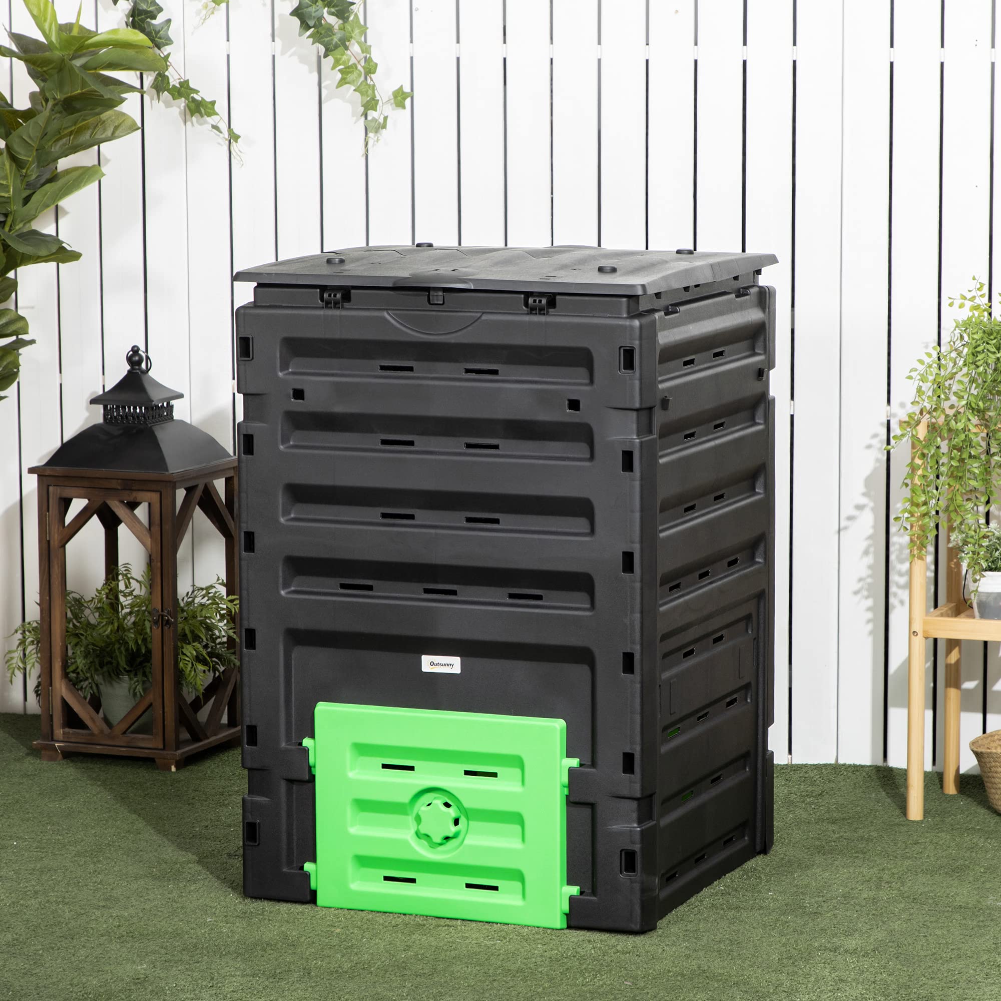 Outsunny Garden Compost Bin, 120 Gallon (450L) Garden Composter, BPA Free, with 80 Vents and 2 Sliding Doors, Lightweight & Sturdy, Fast Creation of Fertile Soil, Black