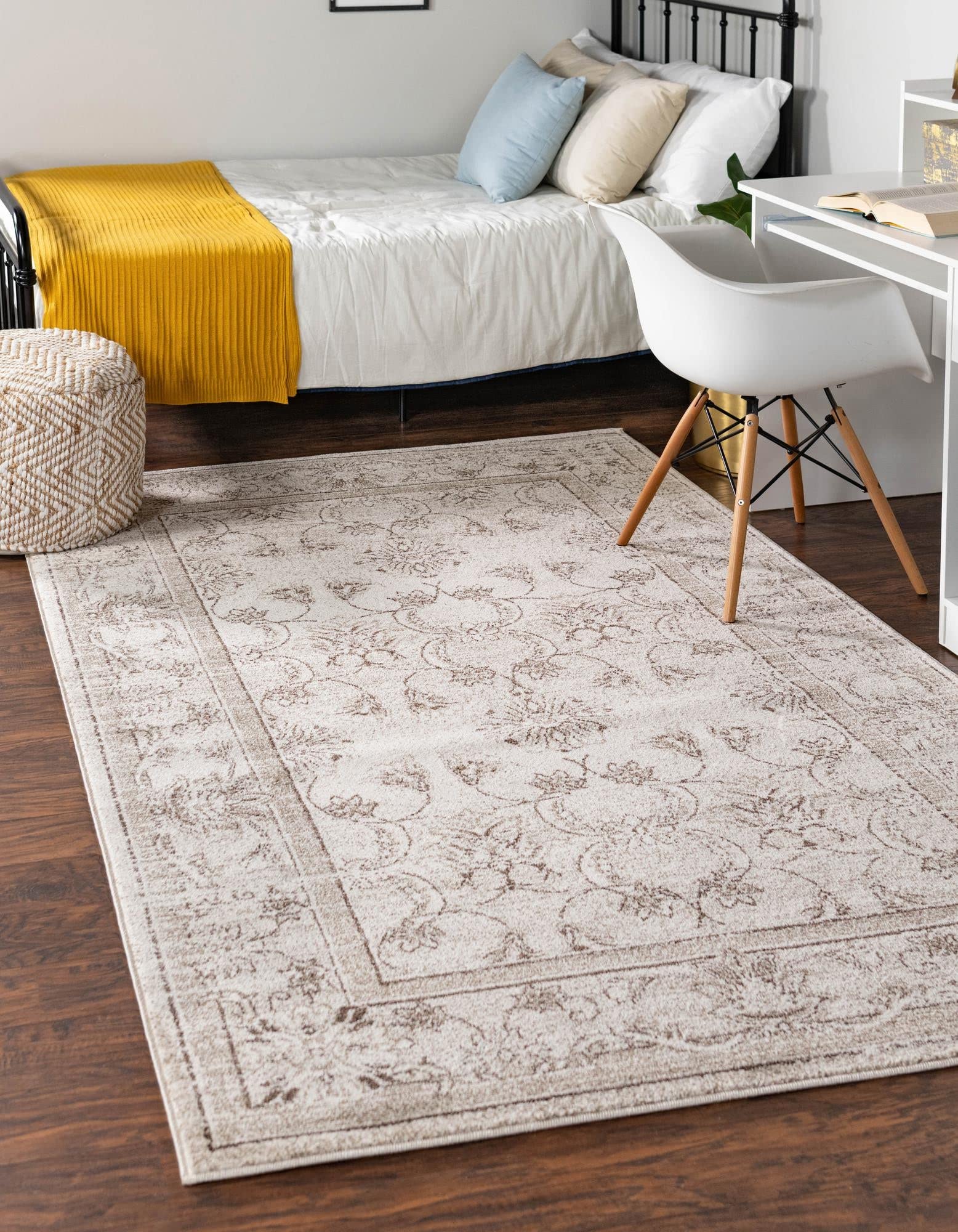 Rugs.com Miranda Collection Rug – 9' x 12' Ivory Medium Rug Perfect for Living Rooms, Large Dining Rooms, Open Floorplans