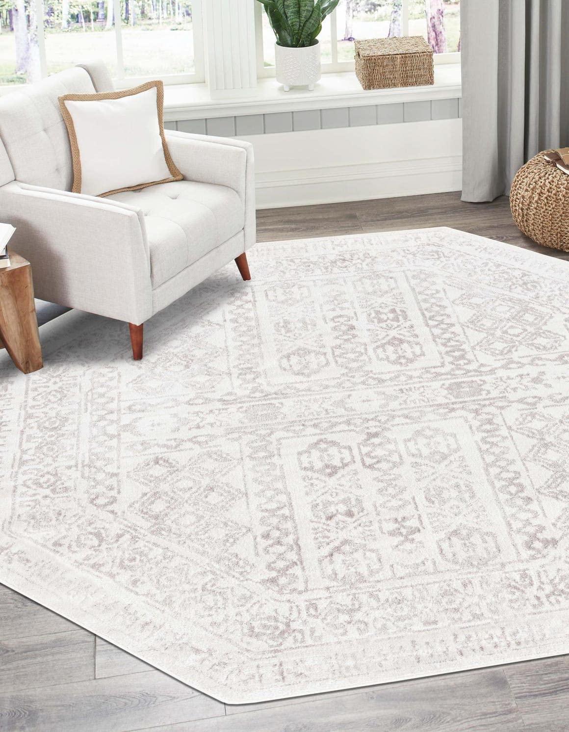 Unique Loom Oxford Collection Area Rug - Magdelan (7' 1" Octagon, Cream/ Ivory)