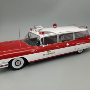 AMT 1959 Cadillac Ambulance w/Gurney 1:25 Scale Model Kit