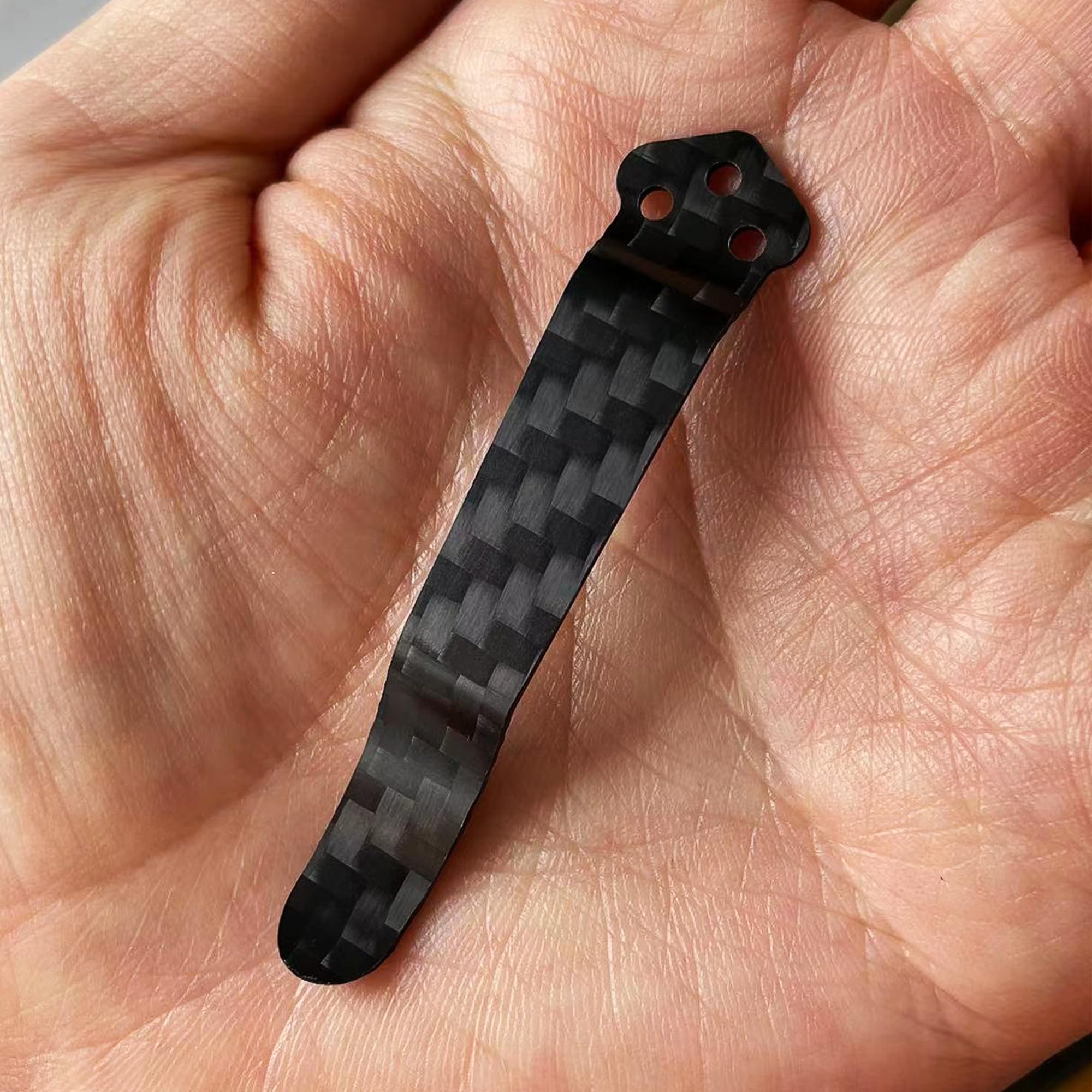 Qtcial 2 Pack Carbon Fiber Pocket Clip Fits For Spyderco PM2 Manix Delica，C81, C149, C11, C10, C41, C223, C101, C95, C90 And More, Premium Custom-made Pocket Clip with 6 Pieces Screws, Black