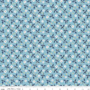 Prairie Fat Quarter Bundle (46 Pieces) by Lori Holt for Riley Blake 18 x 21 inches (45.72 cm x 53.34 cm) Fabric cuts DIY Quilt Fabric