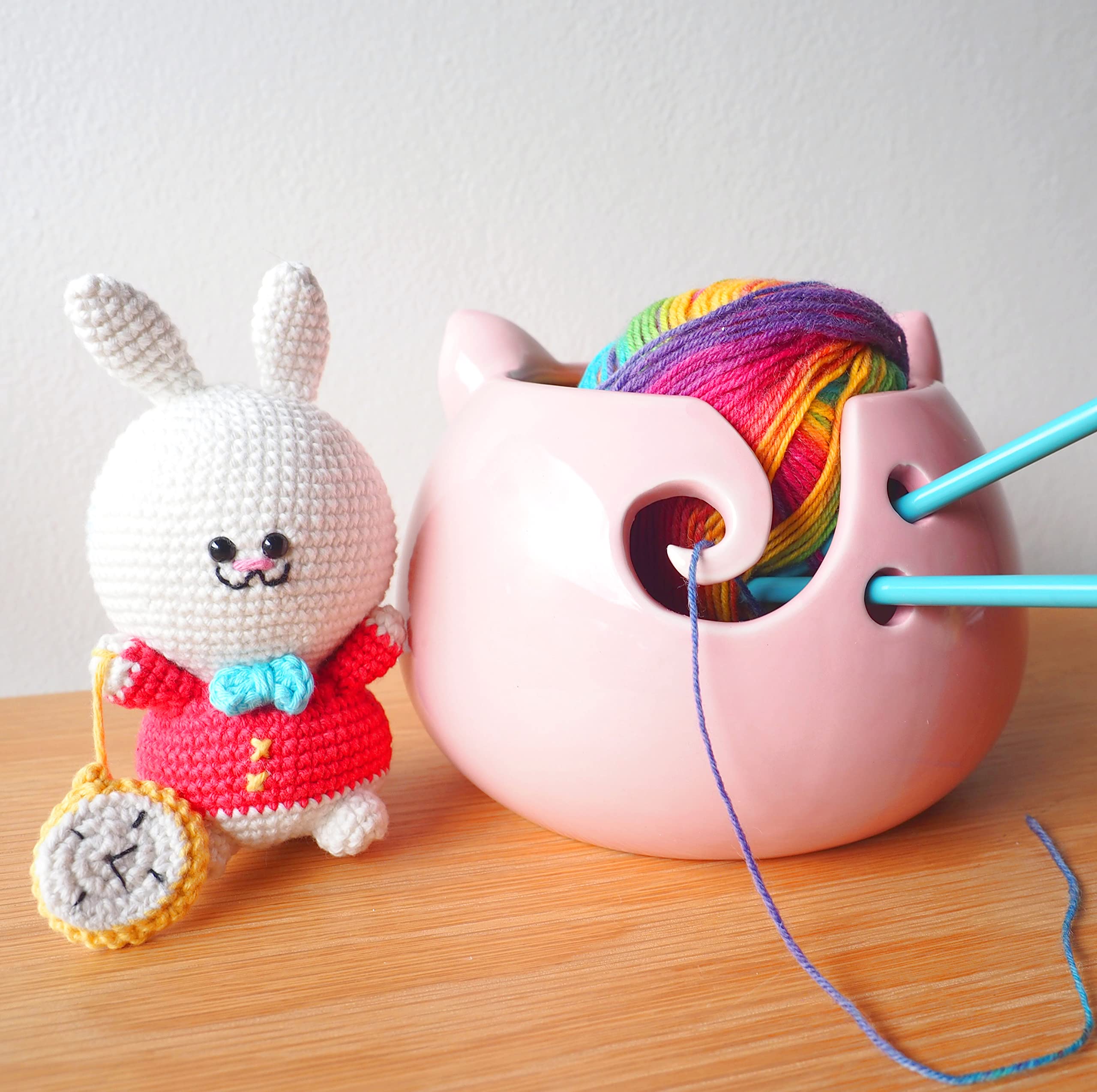 Pig Yarn Bowl for Knitting - Cute Ceramic Knitting Bowl Extra Large Ceramic Yarn Bowl Crochet Accessories Yarn Holder Storage Gift for Knitters Funny