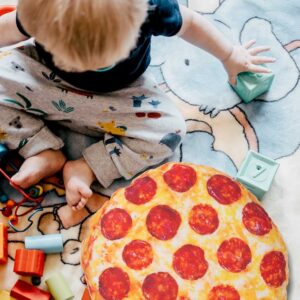 Maozcq Pizza Shaped Pillow Funny 3D Giant Round Food Plush Stuffed Pillow Novelty Throw Cushion Stuffed Animal Toy 16"