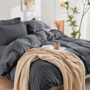 HYMOKEGE Dark Grey Duvet Cover Queen Size, Ultra Soft & Breathable 3PC Seersucker Duvet Cover Set with Zipper Closure & Corner Ties–Includes 1 Duvet Cover (90"x90") & 2 Pillowcases