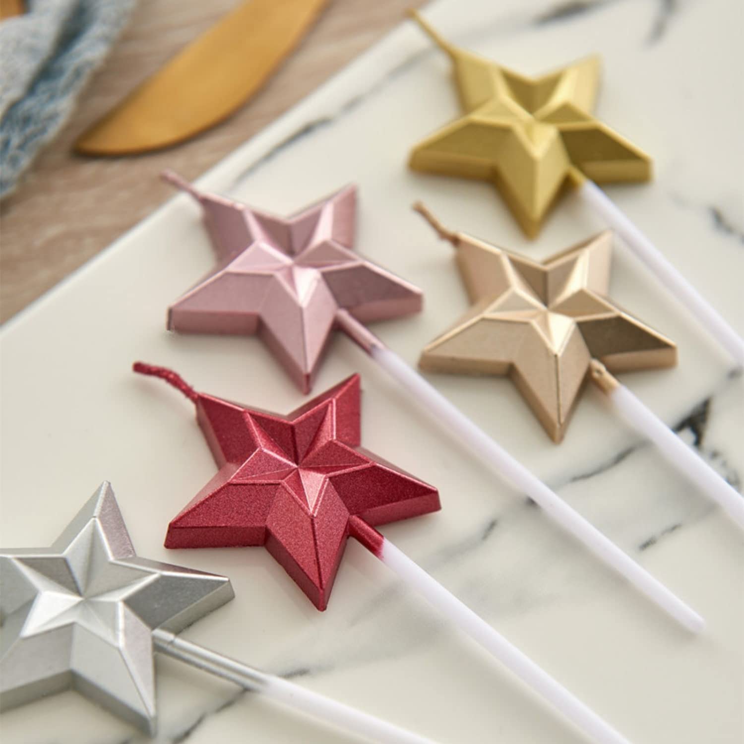 Saododku Birthday Candles, Star Shaped Gold Birthday Candles for Cake, 5pcs Metallic Color Stereo Shaping Cake Candles Set, Sparkler Candles for Birthday Cake, Happy Birthday Candles for Party