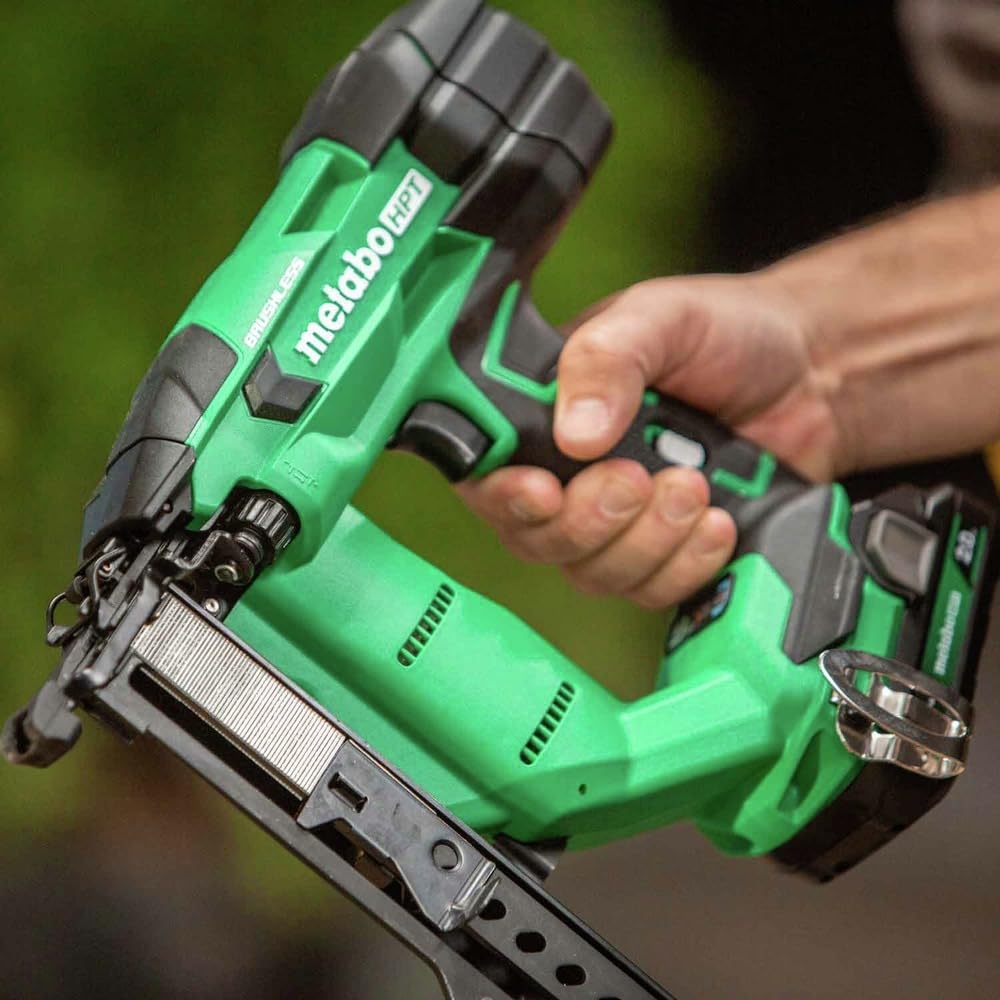 Metabo HPT 18V MultiVolt™ Cordless Stapler Kit | 1/4-Inch 18-Ga Narrow Crown | Accepts 1/2-Inch up to 1-1/2-Inch 18-Ga 1/4-Inch Staples | Includes 18V 2.0Ah Battery | Lifetime Tool Warranty | N1804DA