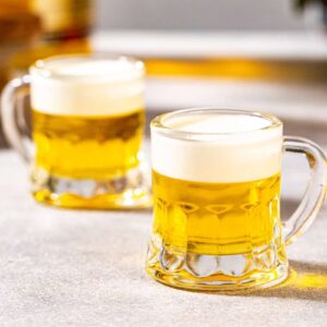 JUXINGDAZYF Plastic Beer Mug 2 Oz, 24 PCS Mini Beer Mug Shot Glasses, Heavy Base Clear Mini Beer Mugs, Small Plastic Shot Cups for Party Drink, Beer, Whiskey, Tequila, Vodka