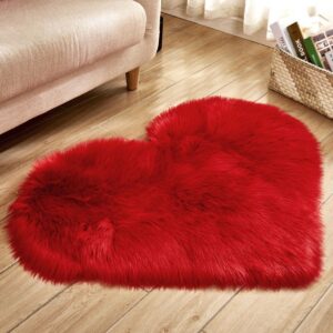 4 Pieces Heart Shaped Fluffy Faux Fur Area Rug,Small Soft Room Carpet,Floor Mats for Home Living Room Bedroom Decorations(12 x 16 Inch)