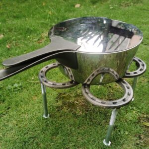 Nbguigdstr Dutch Oven Stand Made of Steel Horseshoes-Camp Dutch Oven Tripod-Cast Iron Dutch Oven Tool-Dutch Oven Holder-Outdoor Cooking Rack(10.2"X 10.2")