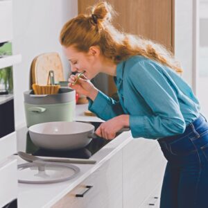 Berghoff Balance Non-stick Ceramic Wok Pan 11", 4.4qt. with Multifunctional Glass Lid, Recycled Aluminum, CeraGreen Non-toxic Coating, Stay-cool Handle, Induction Pan, Moonmist