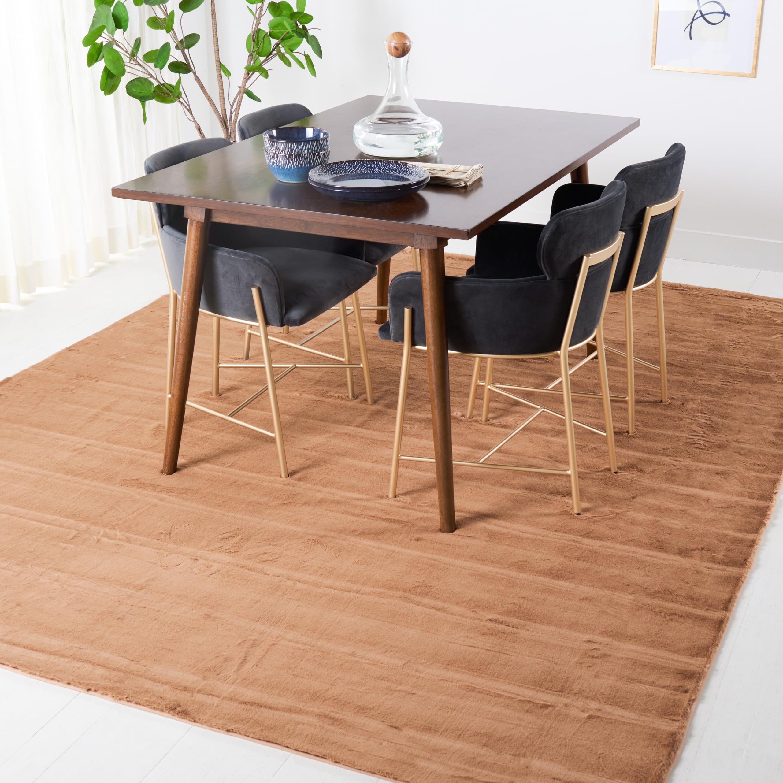 SAFAVIEH Faux Rabbit Fur Collection Area Rug - 8' x 10', Brown, Solid Design, Non-Shedding & Easy Care, Machine Washable Ideal for High Traffic Areas in Living Room, Bedroom (FRF976T)