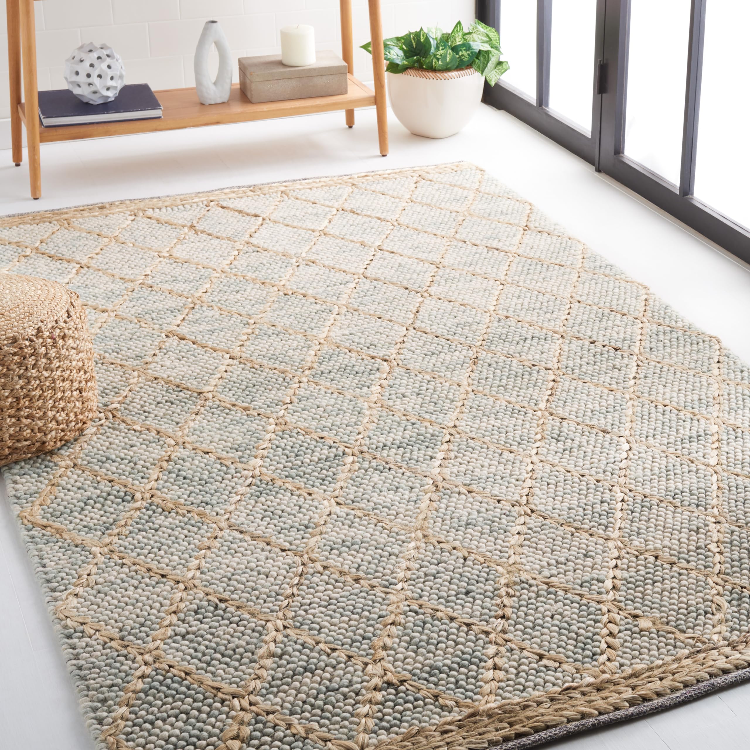 SAFAVIEH Natura Collection Area Rug - 5' x 8', Teal & Natural, Handmade Farmhouse Boho Trellis Wool, Ideal for High Traffic Areas in Living Room, Bedroom (NAT223J)