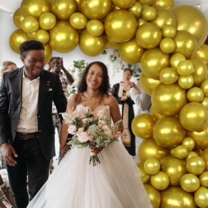 Metallic Gold Balloon Garland Arch Kit, 102pcs 5/10/12/18 inch Chrome Gold Latex Balloons Different Sizes Pack for Birthday Graduation Baby Shower Wedding New Year Party Decorations