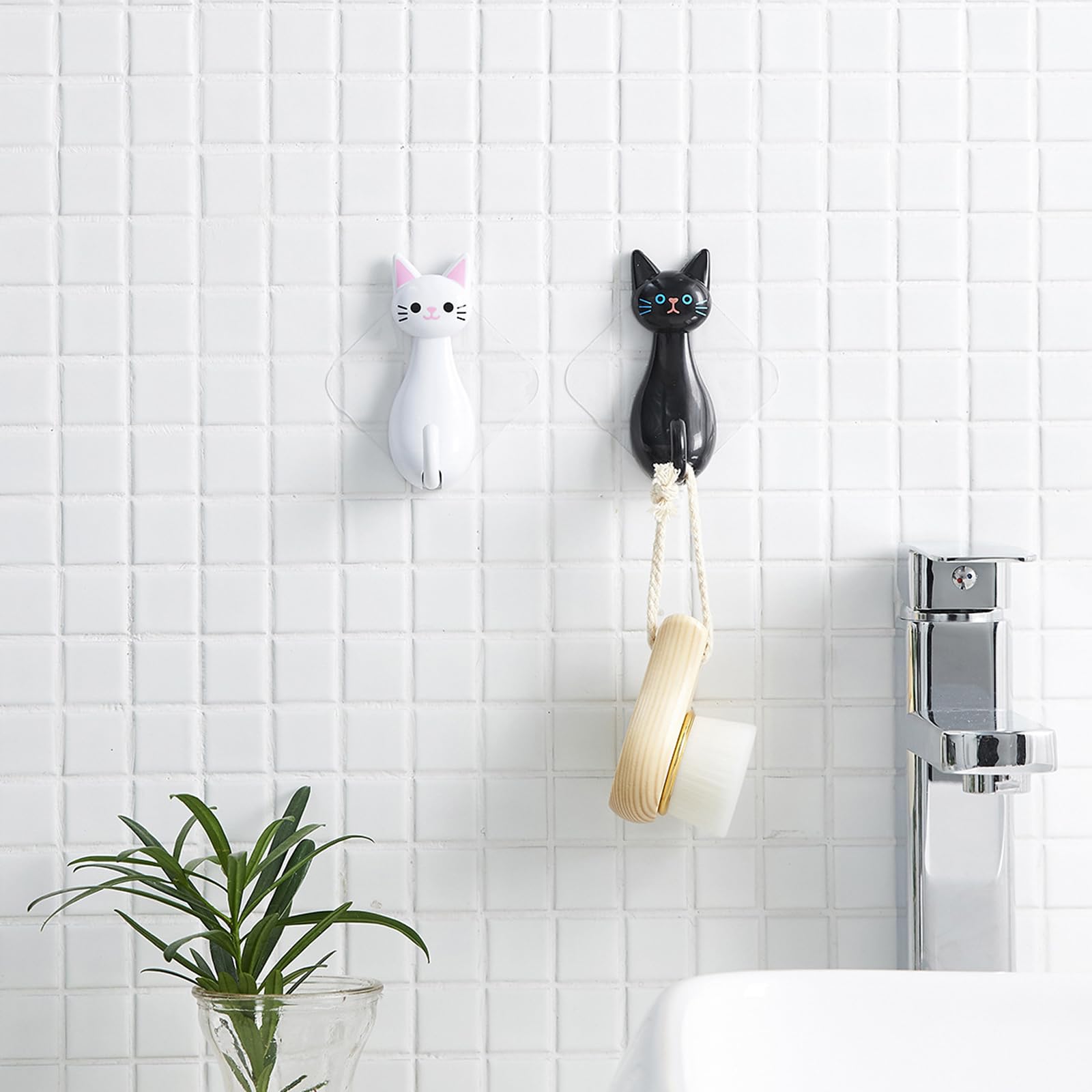 MAHONLIEN 4 Pcs Cute Cat Key Hooks Black White Cat Adhesive Coat Hooks for Wall Decorative