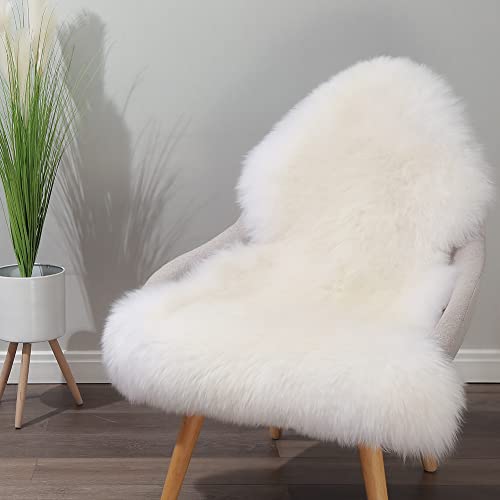 IRIWOOL Premium Genuine Fur Sheepskin Rug Real Australia Sheepskin Natural Luxury Fluffy Lambskin Fur Area Rug Seat Covers for Kids Bedroom Sofa Chair Cover (Creamy White, Single Pelt/2ft x 3ft)