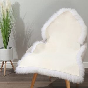 IRIWOOL Premium Genuine Fur Sheepskin Rug Real Australia Sheepskin Natural Luxury Fluffy Lambskin Fur Area Rug Seat Covers for Kids Bedroom Sofa Chair Cover (Creamy White, Single Pelt/2ft x 3ft)