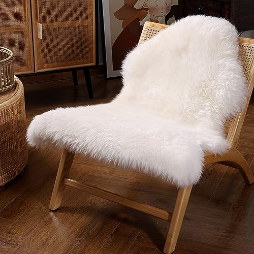 IRIWOOL Premium Genuine Fur Sheepskin Rug Real Australia Sheepskin Natural Luxury Fluffy Lambskin Fur Area Rug Seat Covers for Kids Bedroom Sofa Chair Cover (Creamy White, Single Pelt/2ft x 3ft)