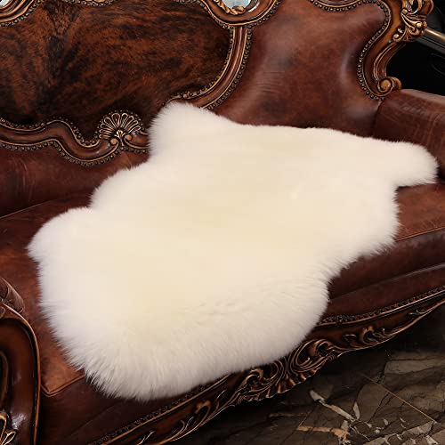 IRIWOOL Premium Genuine Fur Sheepskin Rug Real Australia Sheepskin Natural Luxury Fluffy Lambskin Fur Area Rug Seat Covers for Kids Bedroom Sofa Chair Cover (Creamy White, Single Pelt/2ft x 3ft)