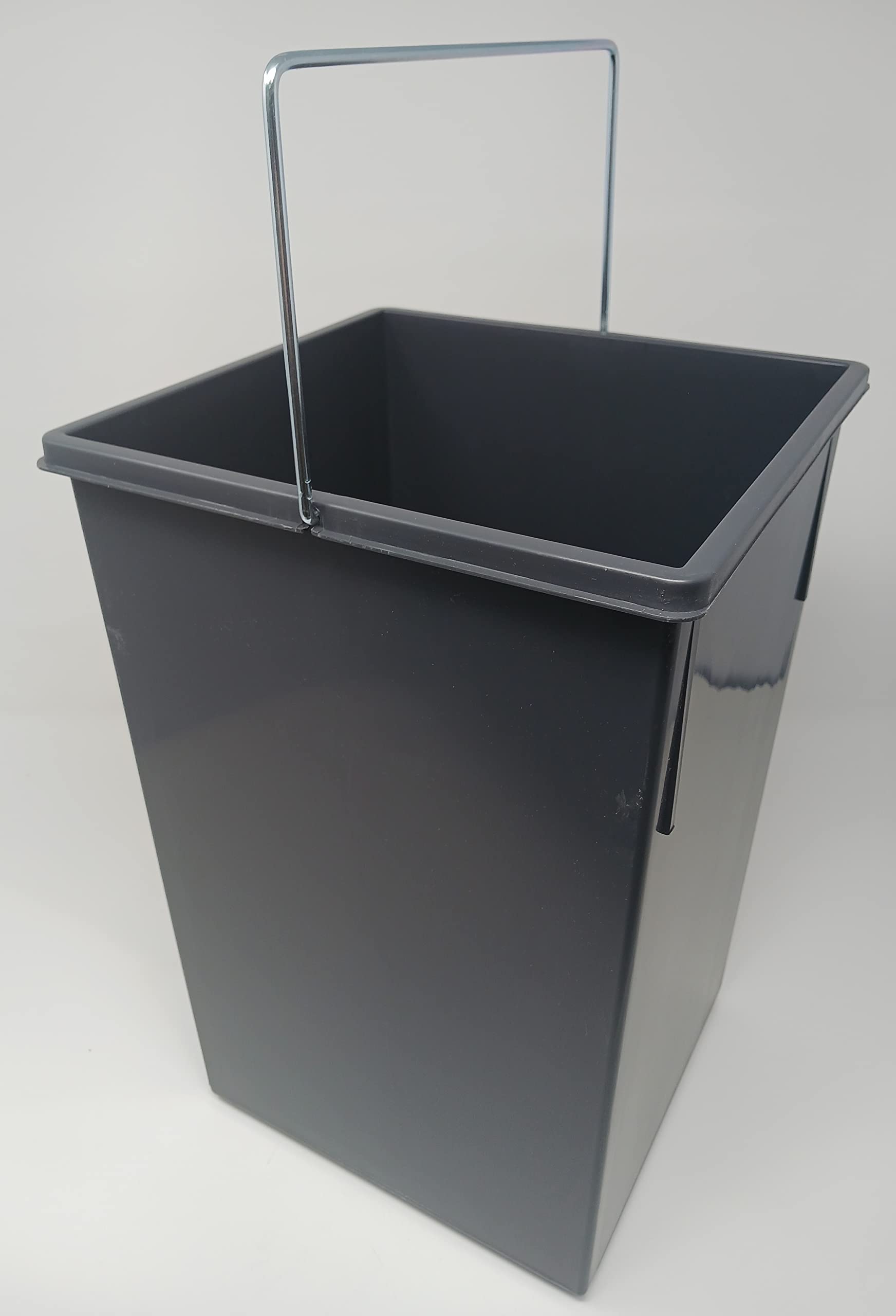 Kitchen Inventions 15 Liter Replacement Waste Bin with Handle for Hailo Easy Cargo 30 Pullout Unit