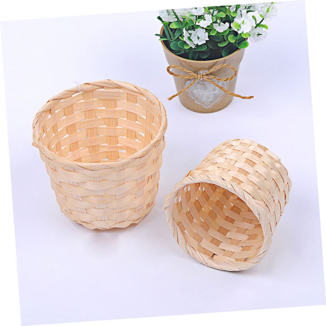 Toyvian 5pcs Woven Basket Storage Basket Woven Bucket Rattan Makeup Basket Small Wicker Baskets Flower Seagrass Belly Basket Wood Chip Basket Woven Cube Candy Bowl Wooden Doll House Round