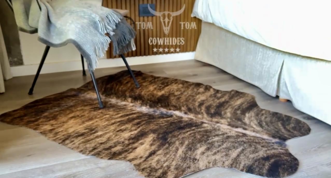 Cowhides Rug Small Cowhide Leather - 4ft x 3,5 ft (DARK BRINDLE)