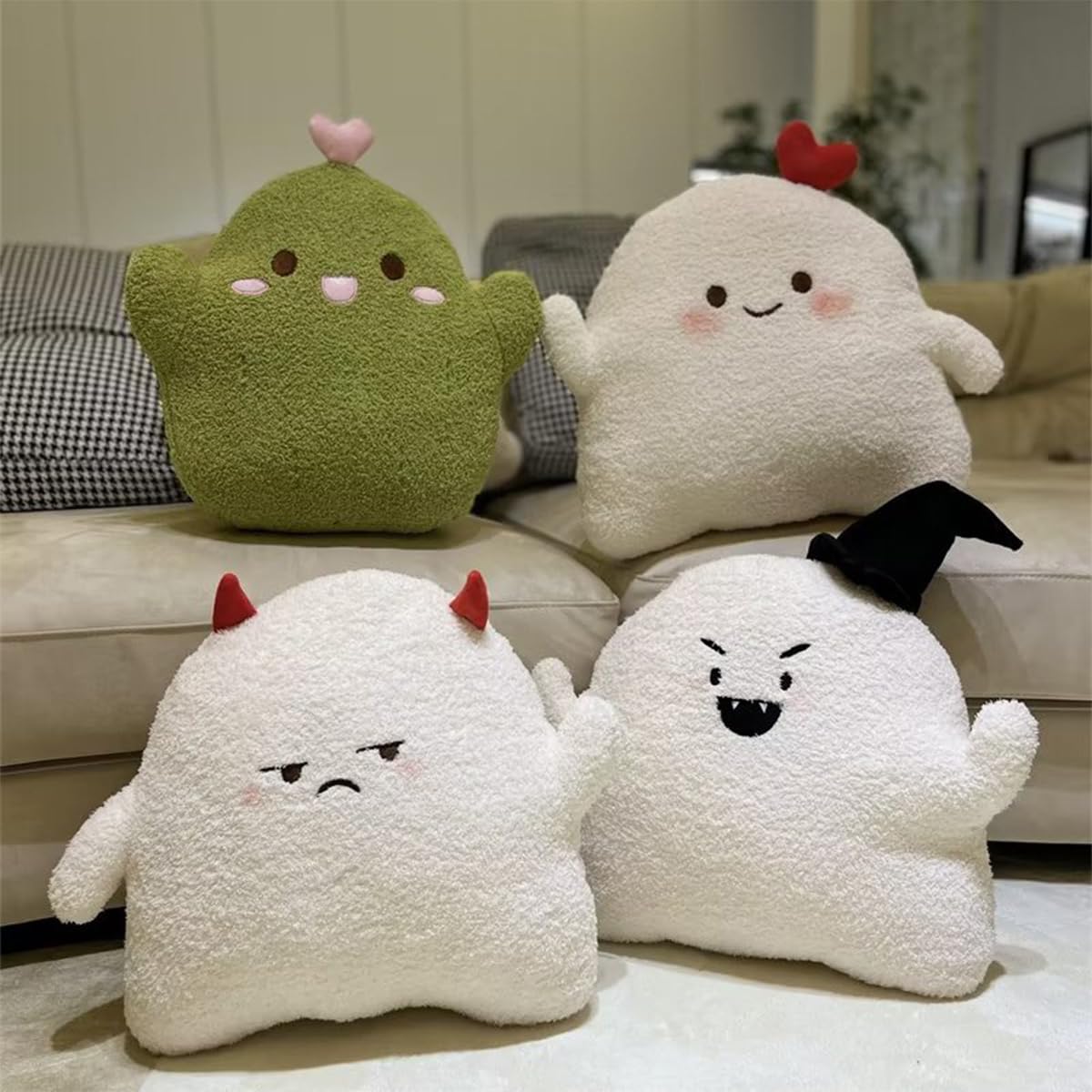 ARELUX Cute Ghost Plush Pillow,Soft White Heart Ghost Stuffed Animals Snowman Plushies Kawaii Doll Toy Funny Room Decor Gift for Girls Boys Birthday,Halloween,Christmas