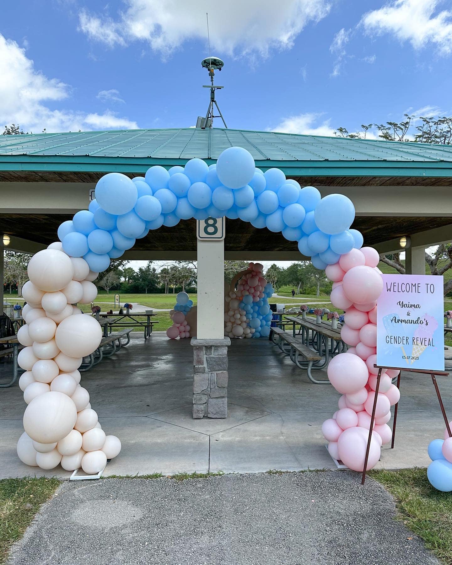 Pink and Blue Latex Balloons, 50 Pack 12 inch Pink Blue White Party Balloons with 33ft Ribbon for Gender Reveal Baby Shower Birthday Bridal Shower Wedding Party Decorations Supplies