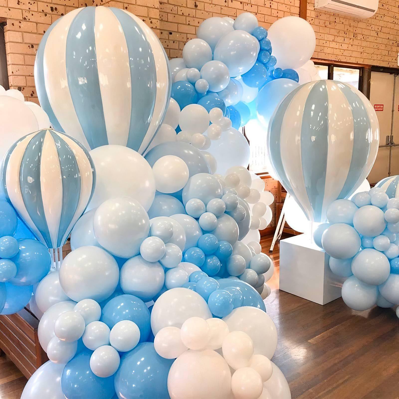 PartyWoo Blue Balloons 130 pcs Sky Blue Balloons Different Sizes Pack of 18 12 10 5 Inch Baby Blue Balloon Arch Kit Balloon Garland for Birthday Graduation Boys Baby Shower Party Decorations Blue-Y20