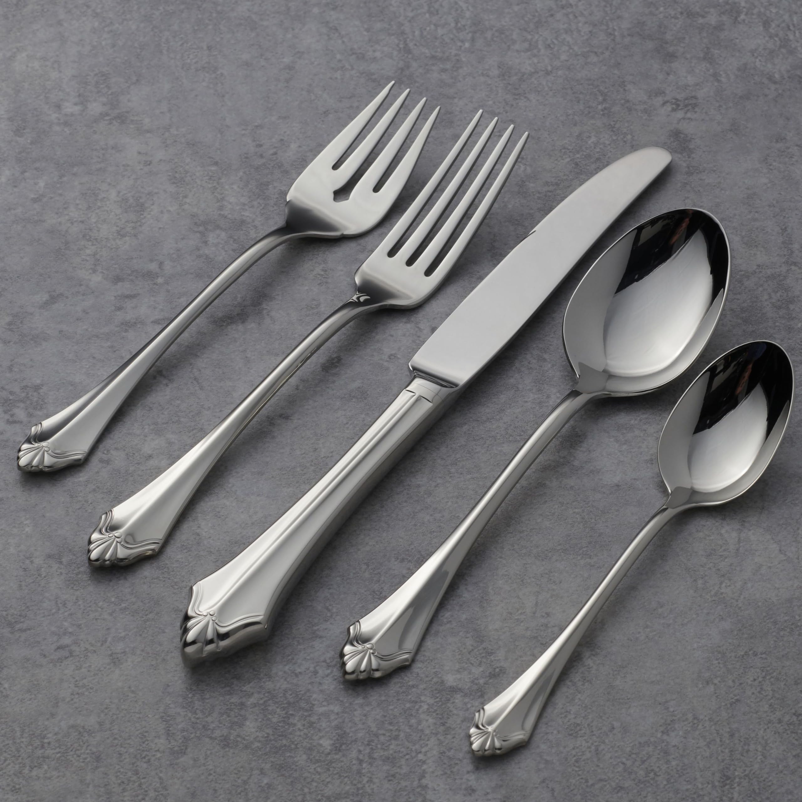 Oneida Kenwood 5 Piece Fine Flatware Set 18/10 Stainless Steel, Silver