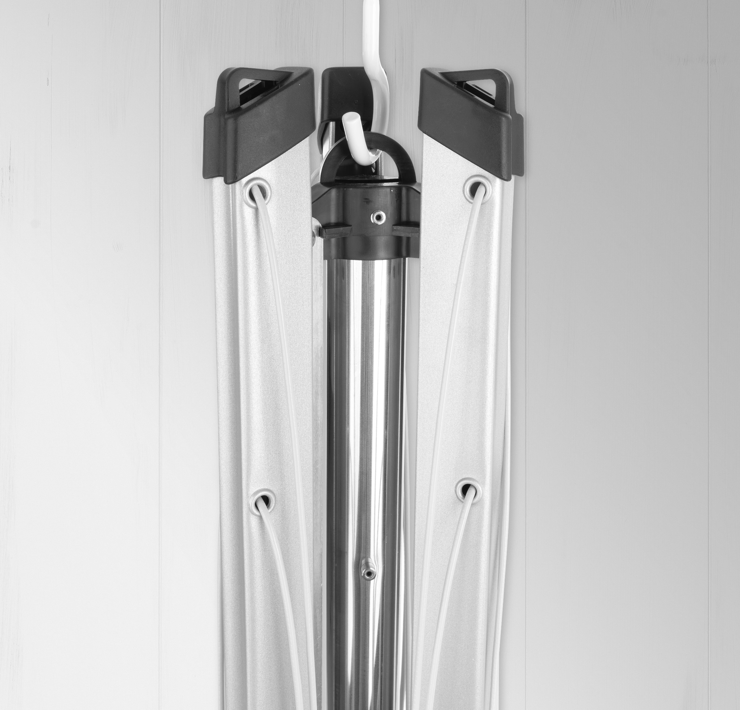 Brabantia Lift-o-Matic Large Rotary Airer Clothesline with Metal Soil Spear, 197 Feet, Silver