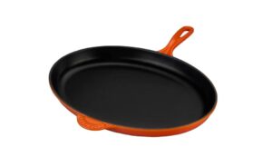 le creuset enameled cast-iron 15.75 inch oval skillet, flame