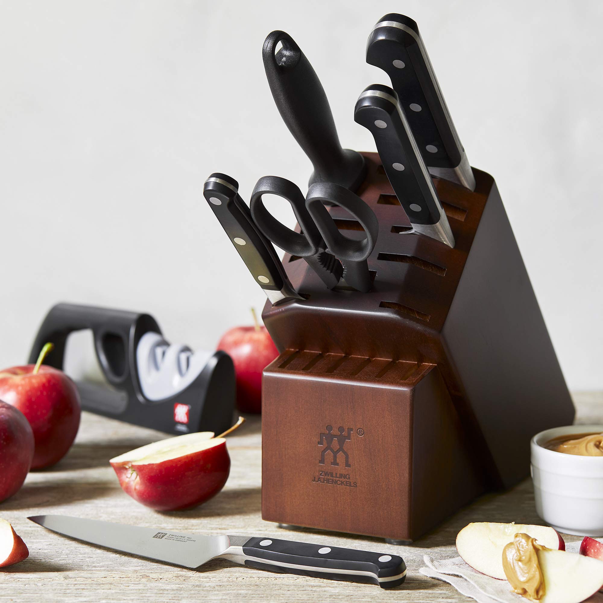 ZWILLING Pro 7-pc Knife Block Set with Bonus Sharpener