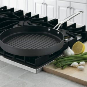 Cuisinart 630-30 Chef's Classic Nonstick Hard-Anodized 12-Inch Round Grill Pan,Black