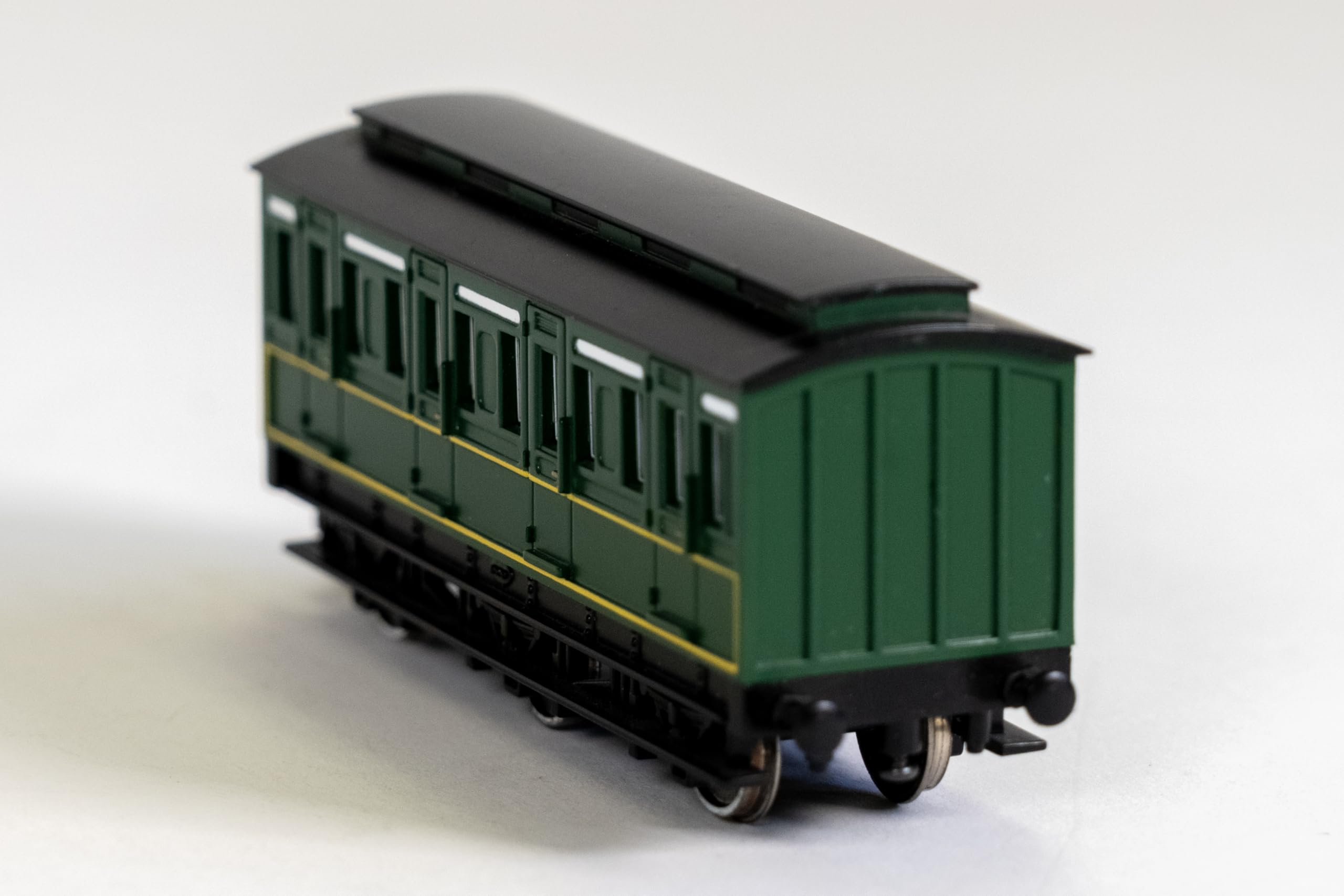 Bachmann Trains - THOMAS & FRIENDS EMILY'S COACH - HO Scale