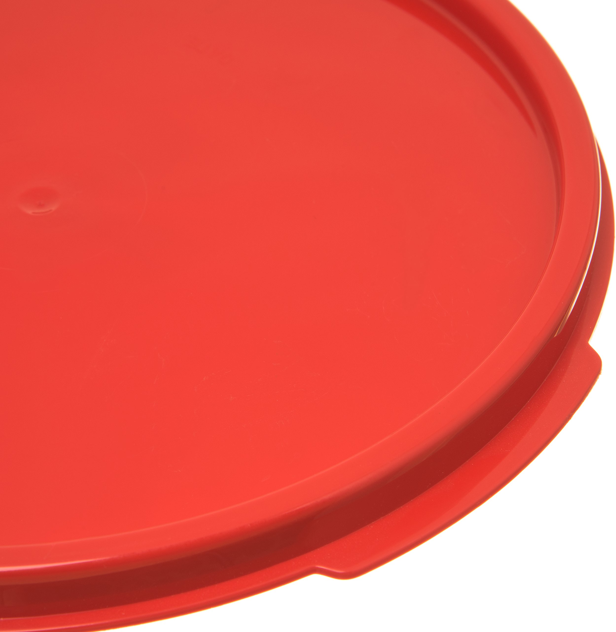 Carlisle FoodService Products Storplus Round Food Storage Container Lid with Stackable Design for Catering, Buffets, Restaurants, Polypropylene (Pp), 6 To 8 Quarts, Red