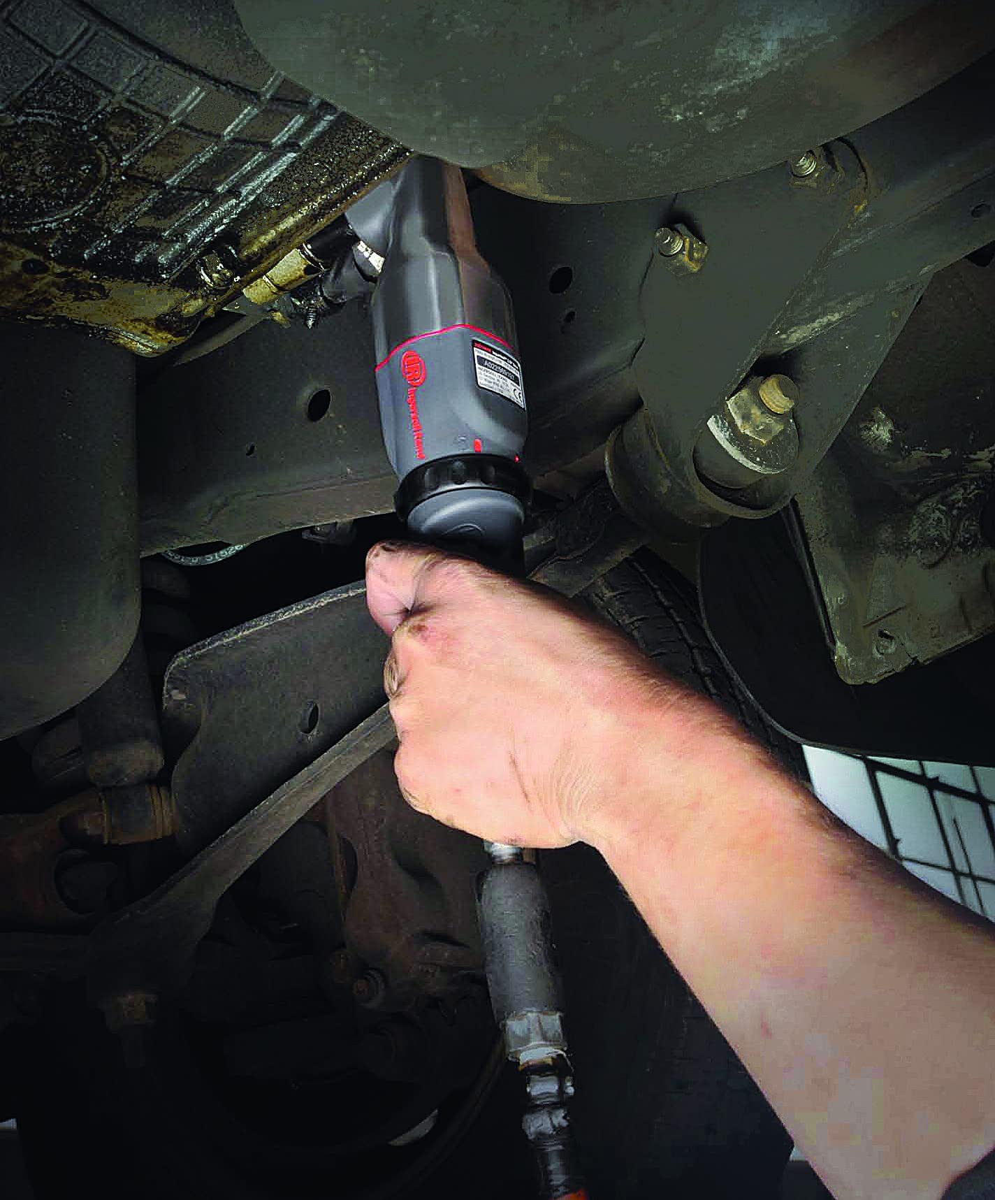 Ingersoll Rand 2015MAX 3/8" Pneumatic Air Impact Wrench, Right Angle, Low Profile 2” Hammerhead, 180 ft lbs Max Torque, 7,100 rpm, Two-Position Power Regulator, Gray