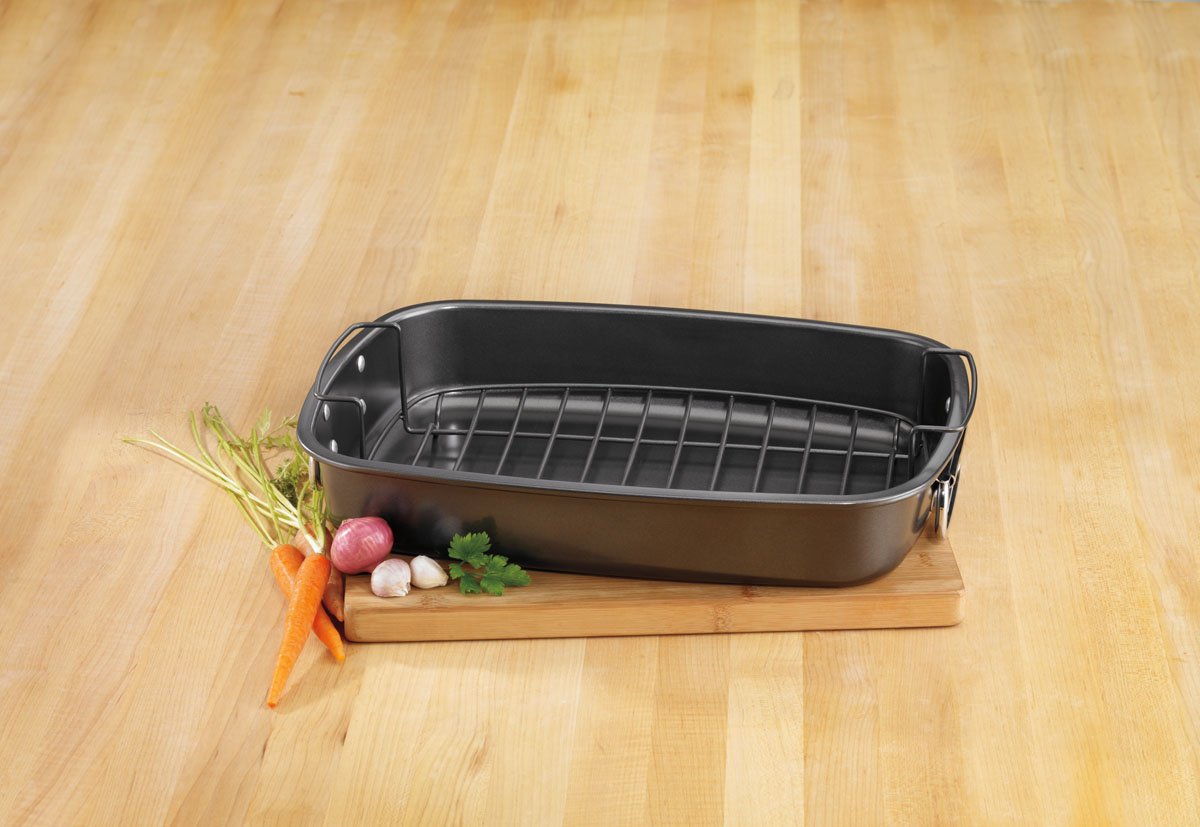 Cuisinart Ovenware Classic Collection 17 by 12-Inch Roaster with Removable Rack