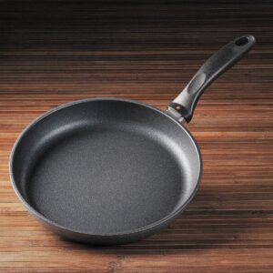 Non-Stick Frying Pan Size: 10.25" Diameter