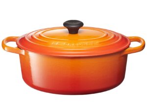 le creuset enameled cast iron signature oval dutch oven, 3.5 qt., flame