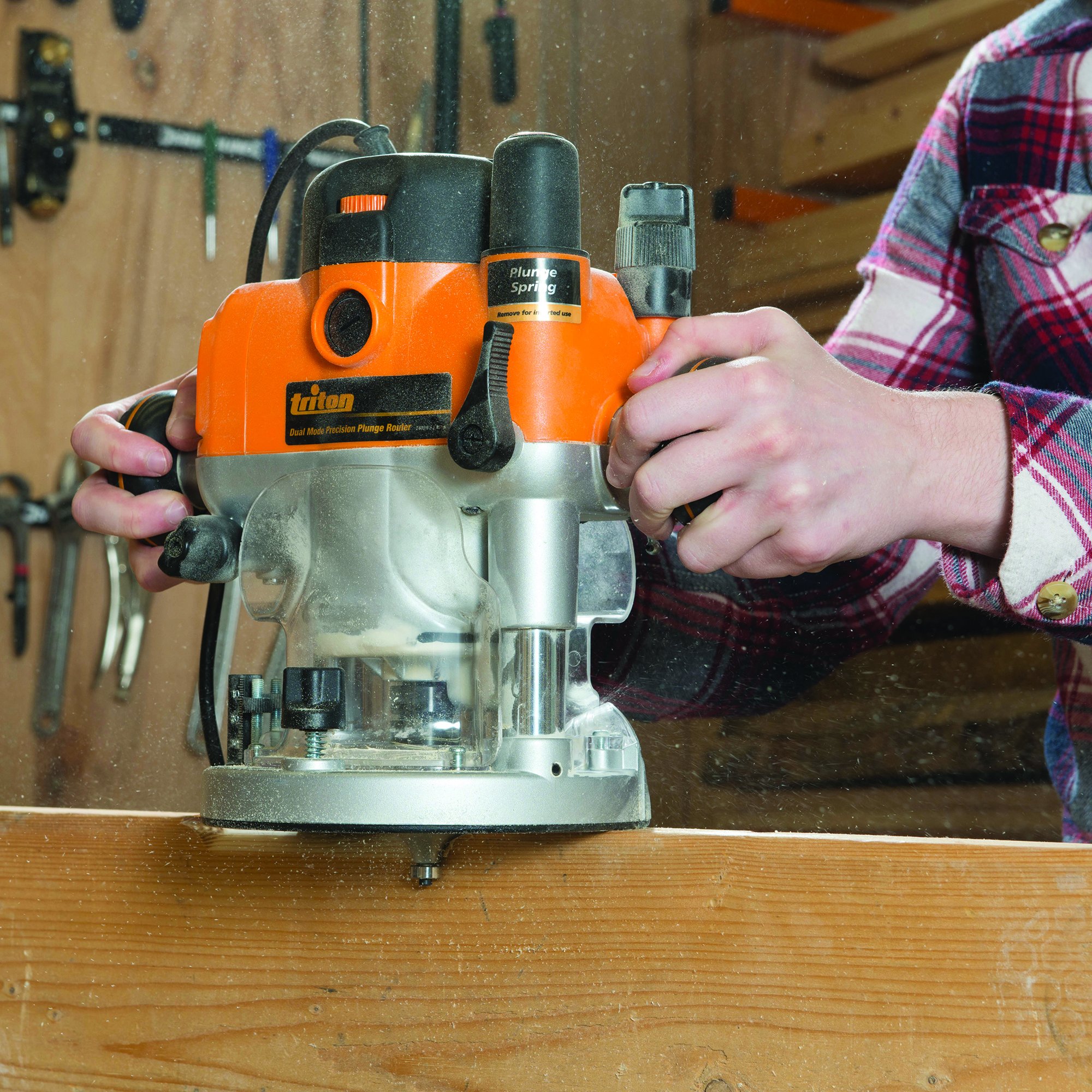 Triton TRA001 3-1/4 HP Dual Mode Precision Plunge Router