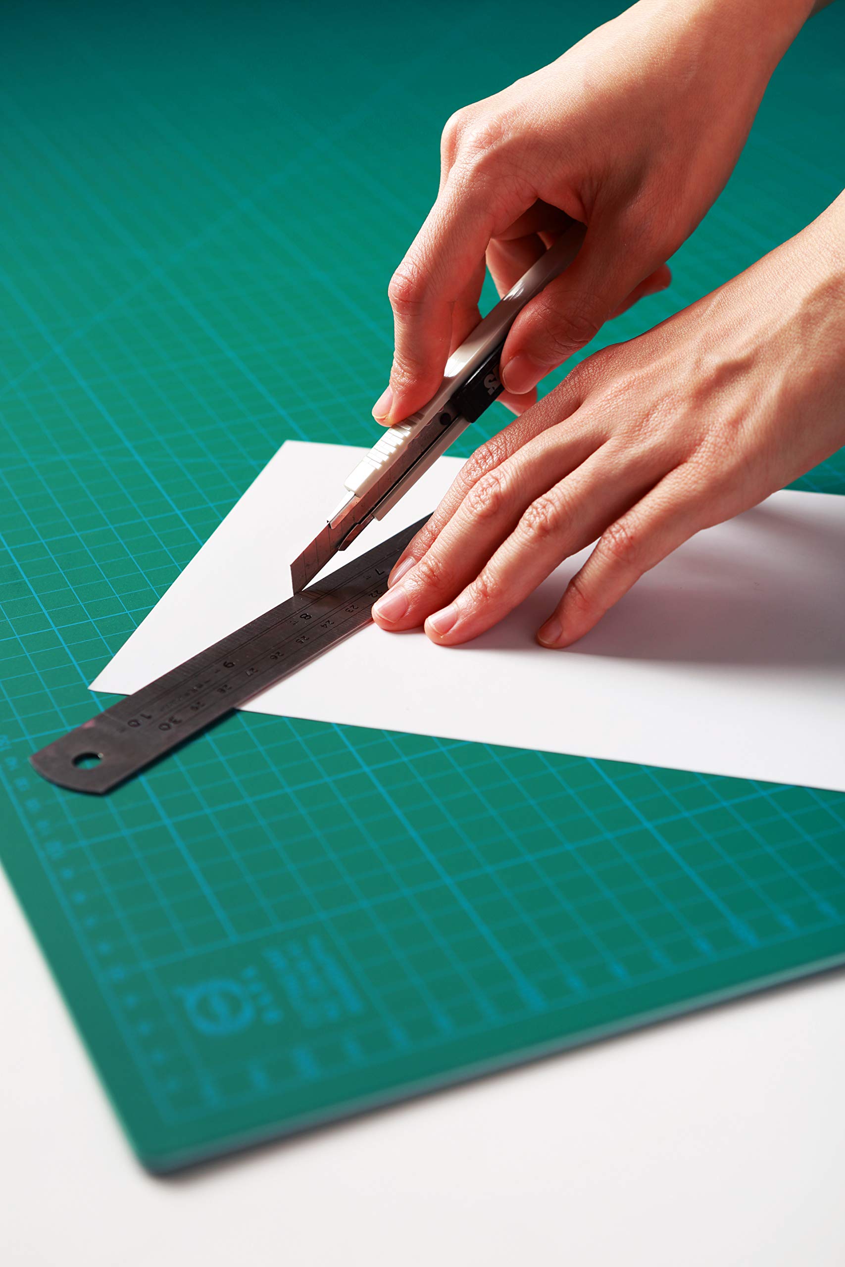 DAFA Professional 36" x 24" Self-Healing, Double-Sided Cutting Mat, Rotary Blade Compatible, (36x24), (24x18), (18x12), (12x9) Sizes, for Sewing, Quilting, Arts & Crafts Green