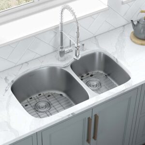 Ruvati 34-inch Undermount 60/40 Double Bowl 16 Gauge Stainless Steel Kitchen Sink - RVM4600